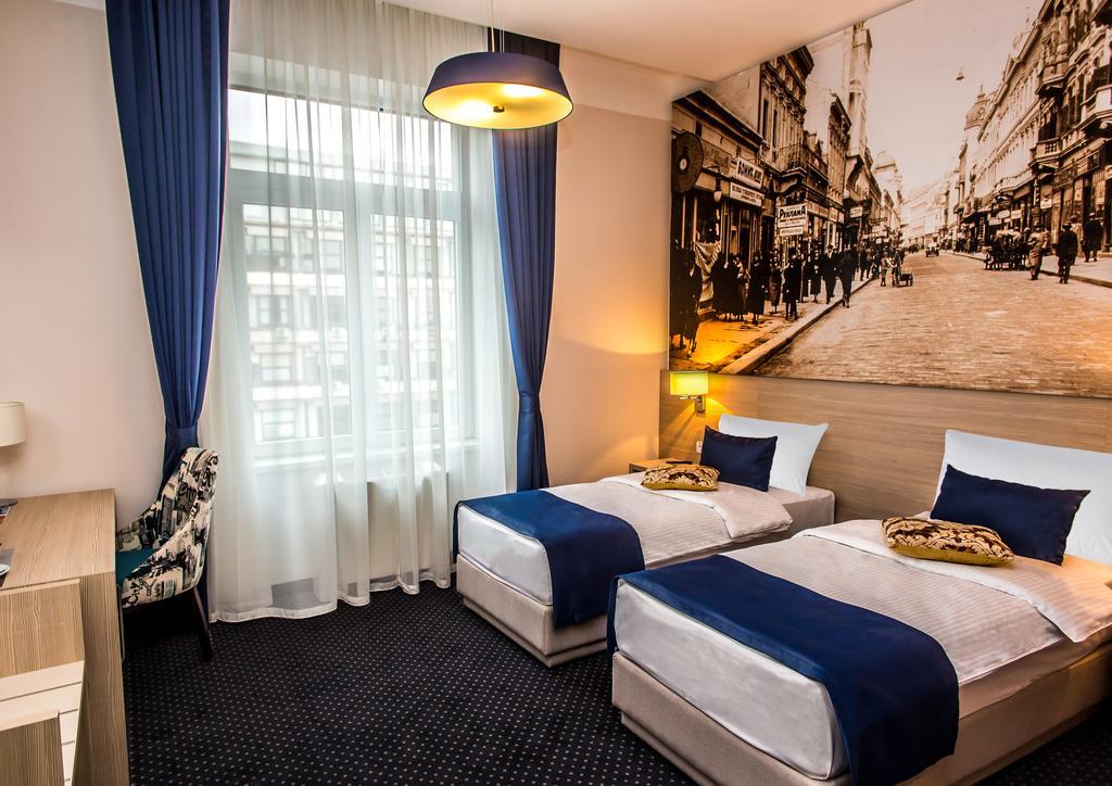 Deluxe Tweepersoonskamer met 1 of 2 Bedden en Uitzicht op de Stad